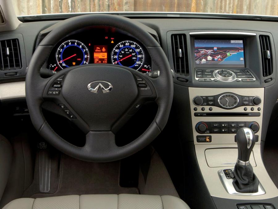  Infiniti G35 2006 года  (фото 11 из 17)